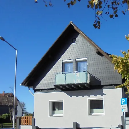 Seestern Mit Kleinem Suedbalkon, 100m Zum 施坦胡德
