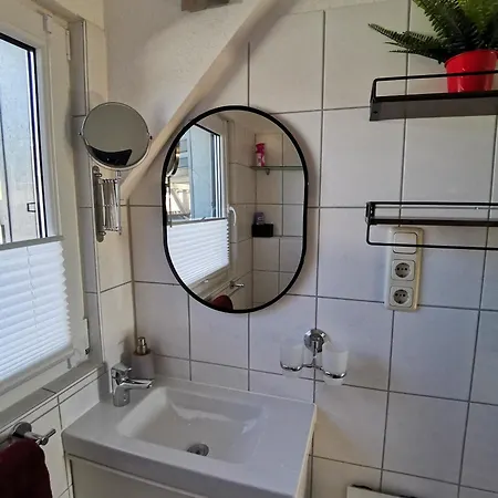 Seestern Mit Kleinem Suedbalkon, 100m Zum Appartement